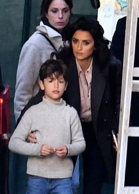 penelope cruz son